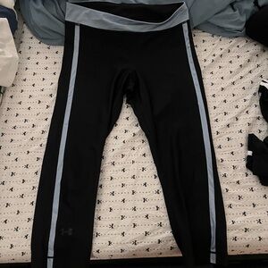 Under Armour Black Leggings with Gray Stripes
